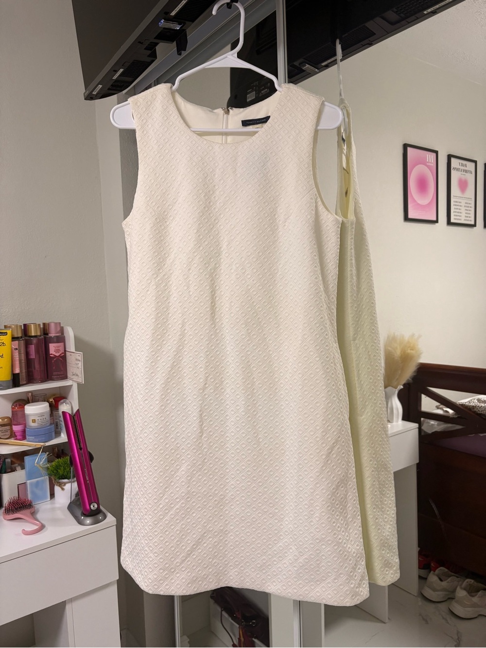 Tommy Hilfiger Ivory Sleeveless Textured Shift Dress